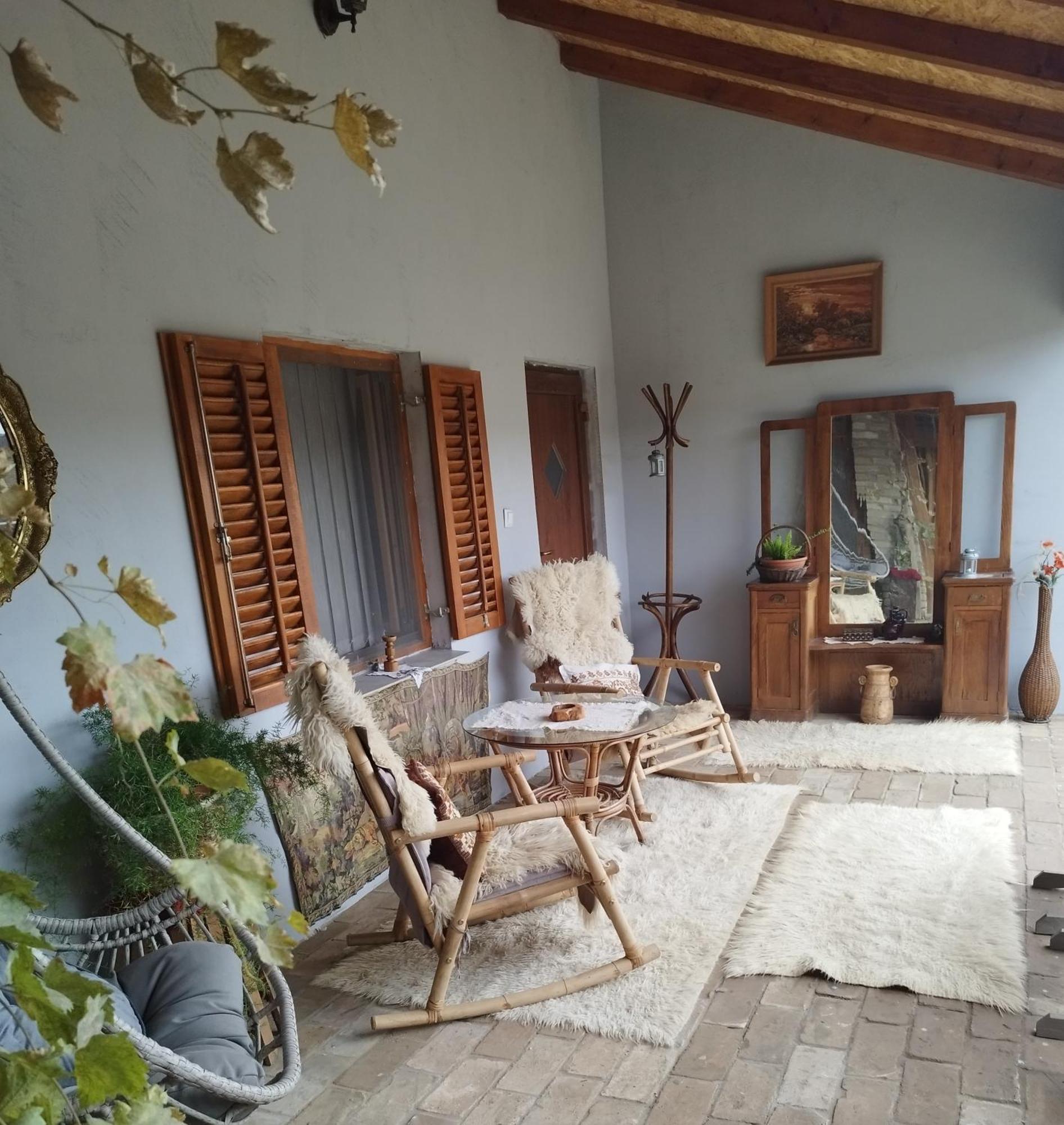 Apartments Bakine Carolije Karanac Экстерьер фото