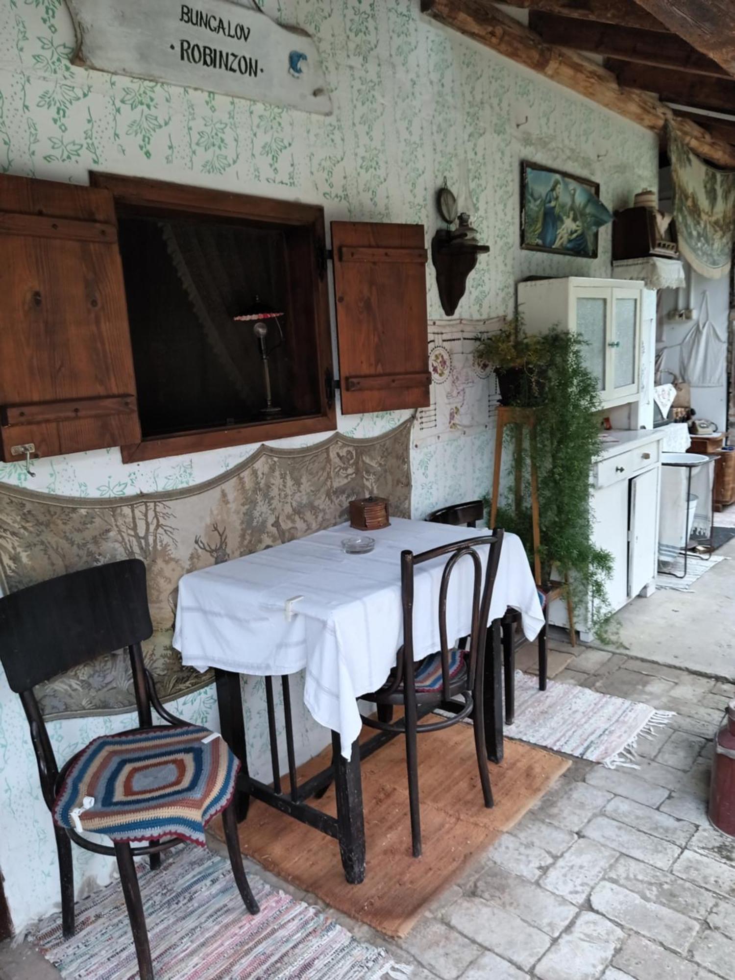 Apartments Bakine Carolije Karanac Экстерьер фото